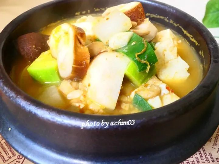 김치청국장찌개 완성 사진