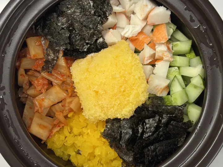 날치알밥 완성 사진