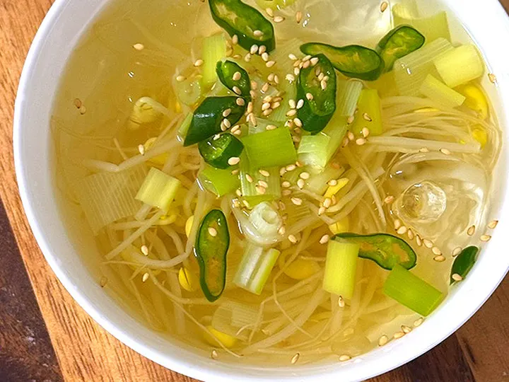 냉콩나물국 완성 사진