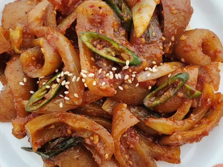 돼지껍데기볶음 완성 사진