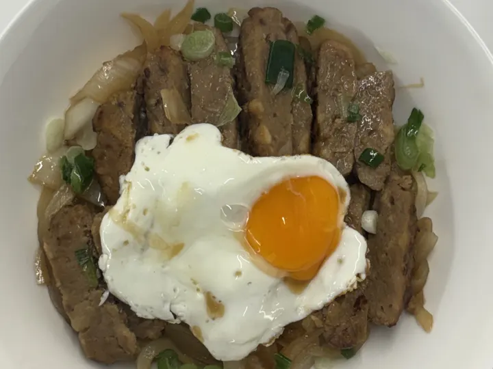 떡갈비덮밥 완성 사진