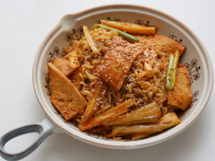 라면볶이 완성 사진