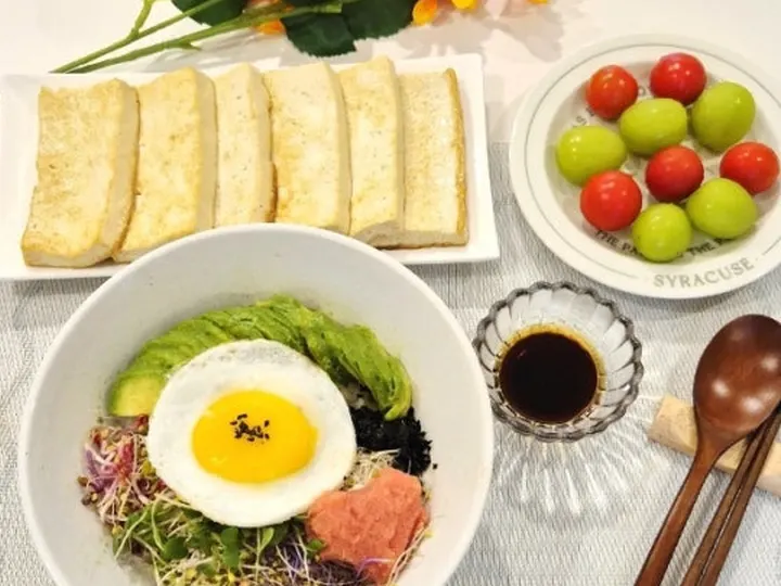 명란아보카도덮밥 완성 사진