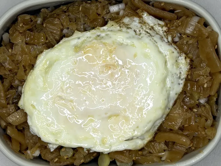 묵은지덮밥 완성 사진