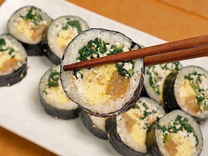 상추묵은지김밥 완성 사진