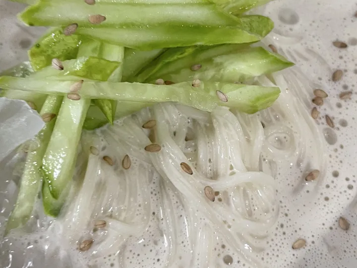콩국수 완성 사진