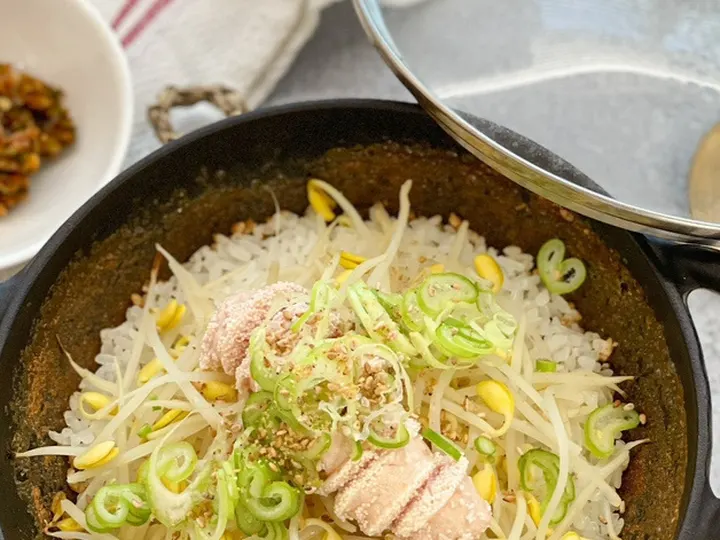 콩나물솥밥 완성 사진
