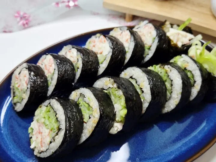 크래미김밥 완성 사진
