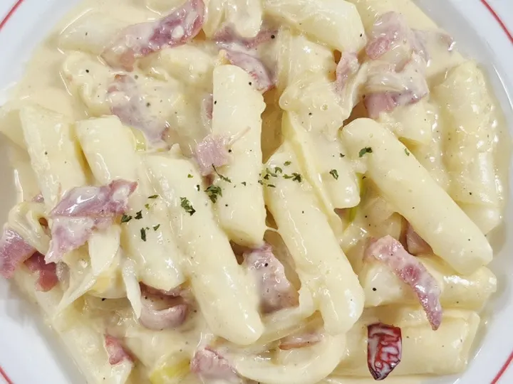 크림떡볶이 완성 사진