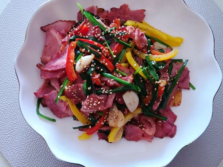 훈제오리볶음 완성 사진