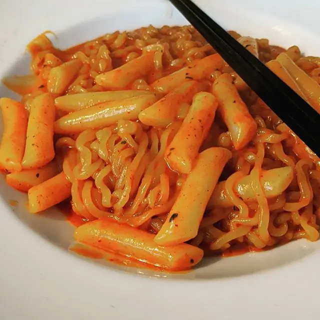 라볶이 완성 사진