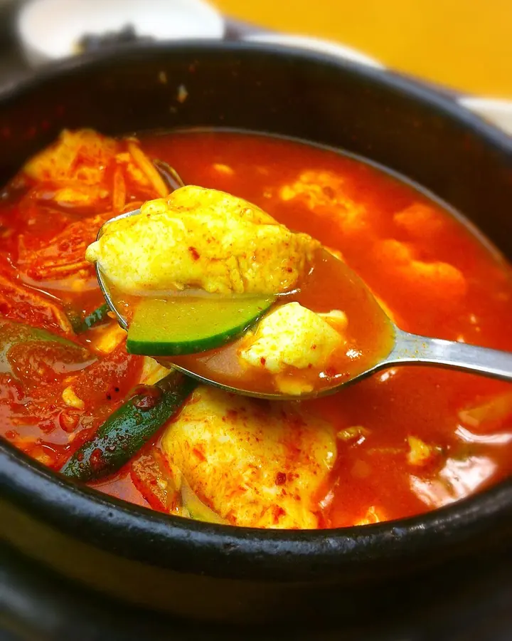 순두부찌개 완성 사진