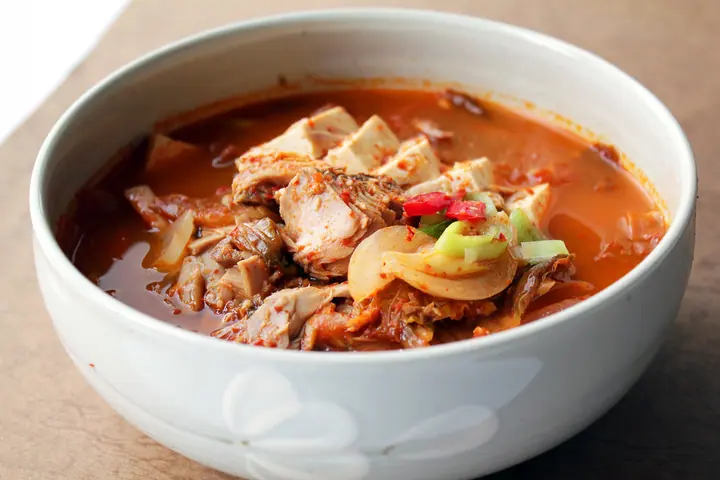 참치김치찌개 완성 사진